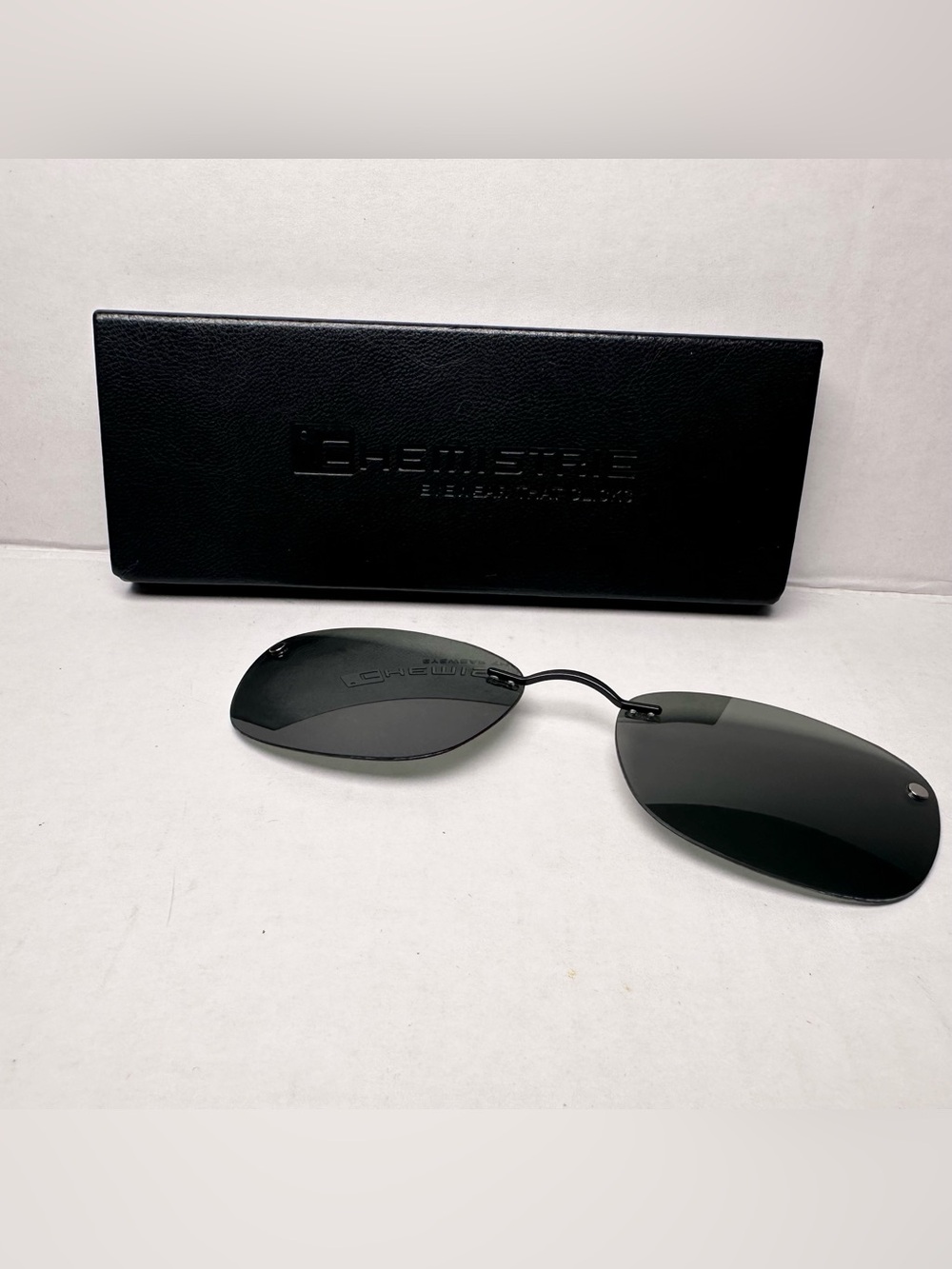 Chemistrie 30 Magnetic Clip On Lens For Eyeglass w/Magnetic Case, POLARIZED Gray